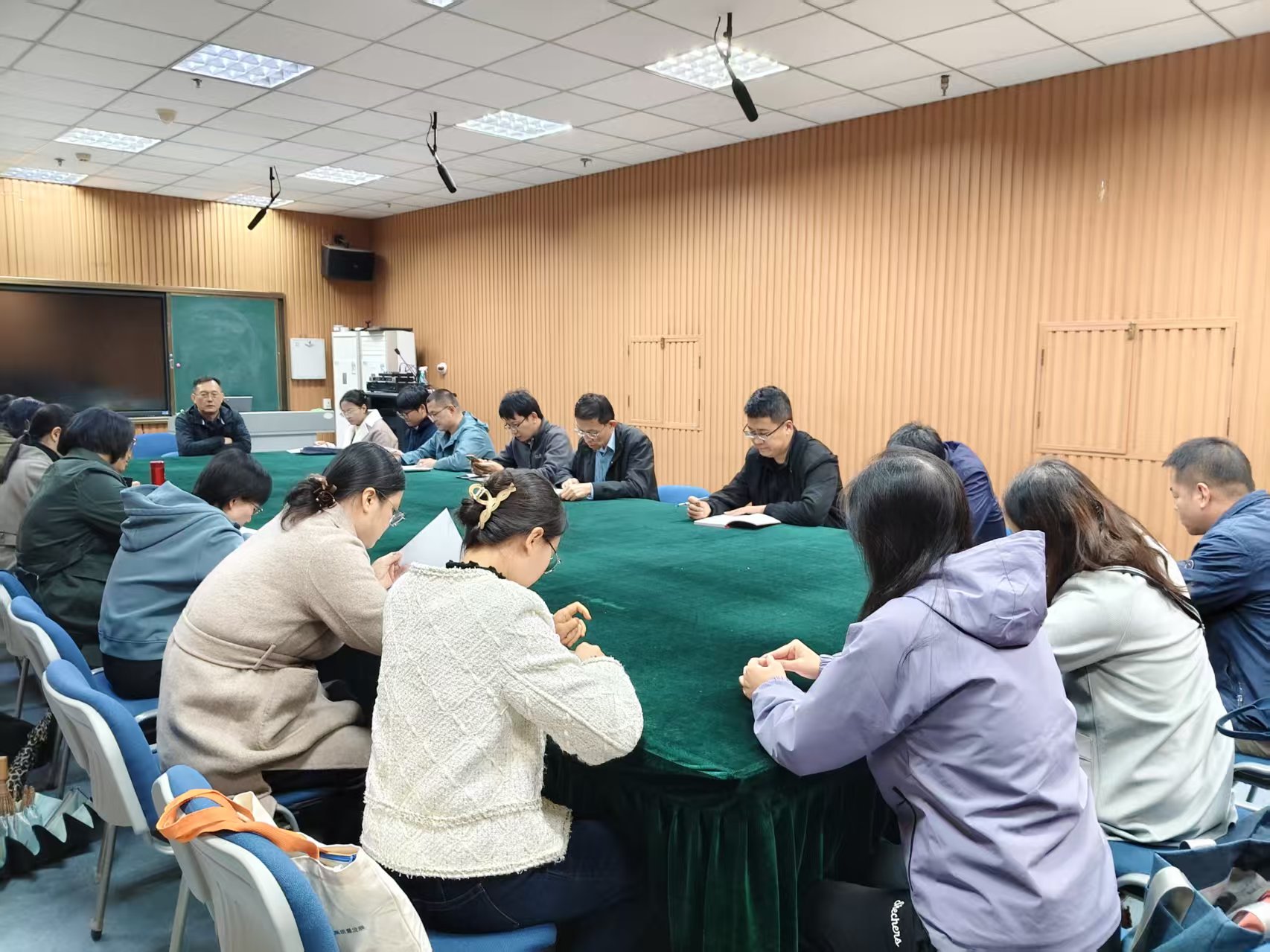 911吃瓜爆料视频最新在线看组织召开专升本教学工作调研座谈会